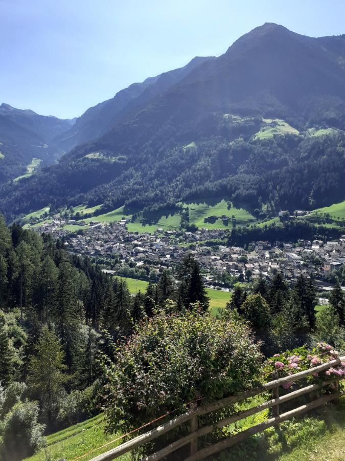 Hofschenke Pfeiftal - Bergwiese San Martino in Passiria Esterno foto
